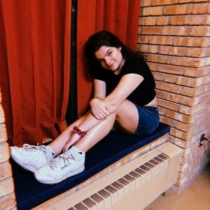 Meet your Posher, Emma